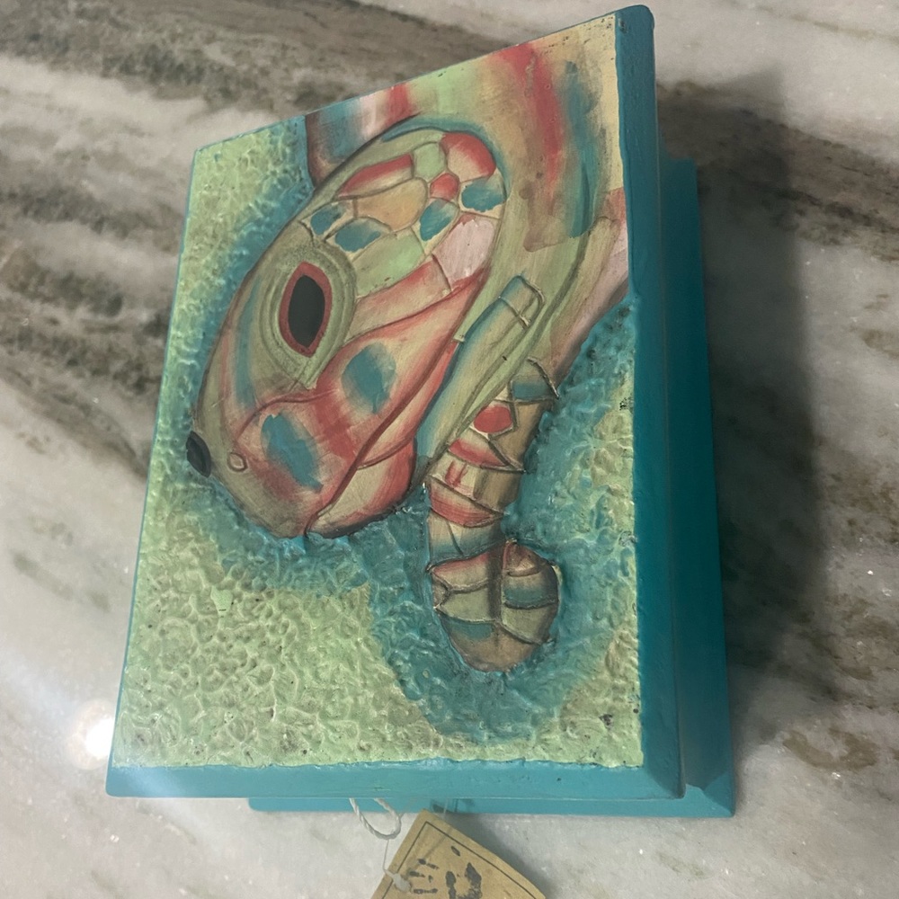 Beautiful wood sea turtle box with mirror
